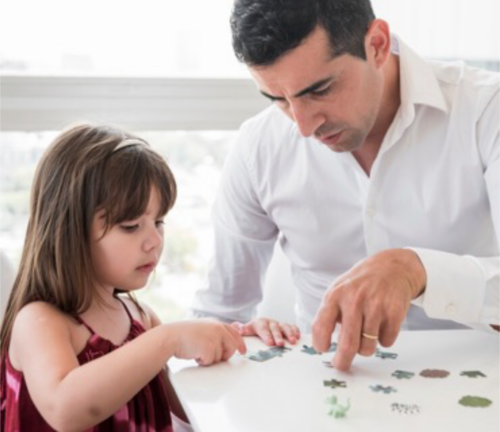Navegando pelo Autismo: Compreensão, Desafios e Vitórias na Parentalidade